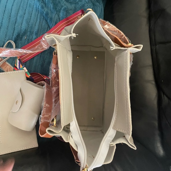 Cute grey purse with boho pattern strap. Comes with two small pouches. NWOT - Picture 3 of 4